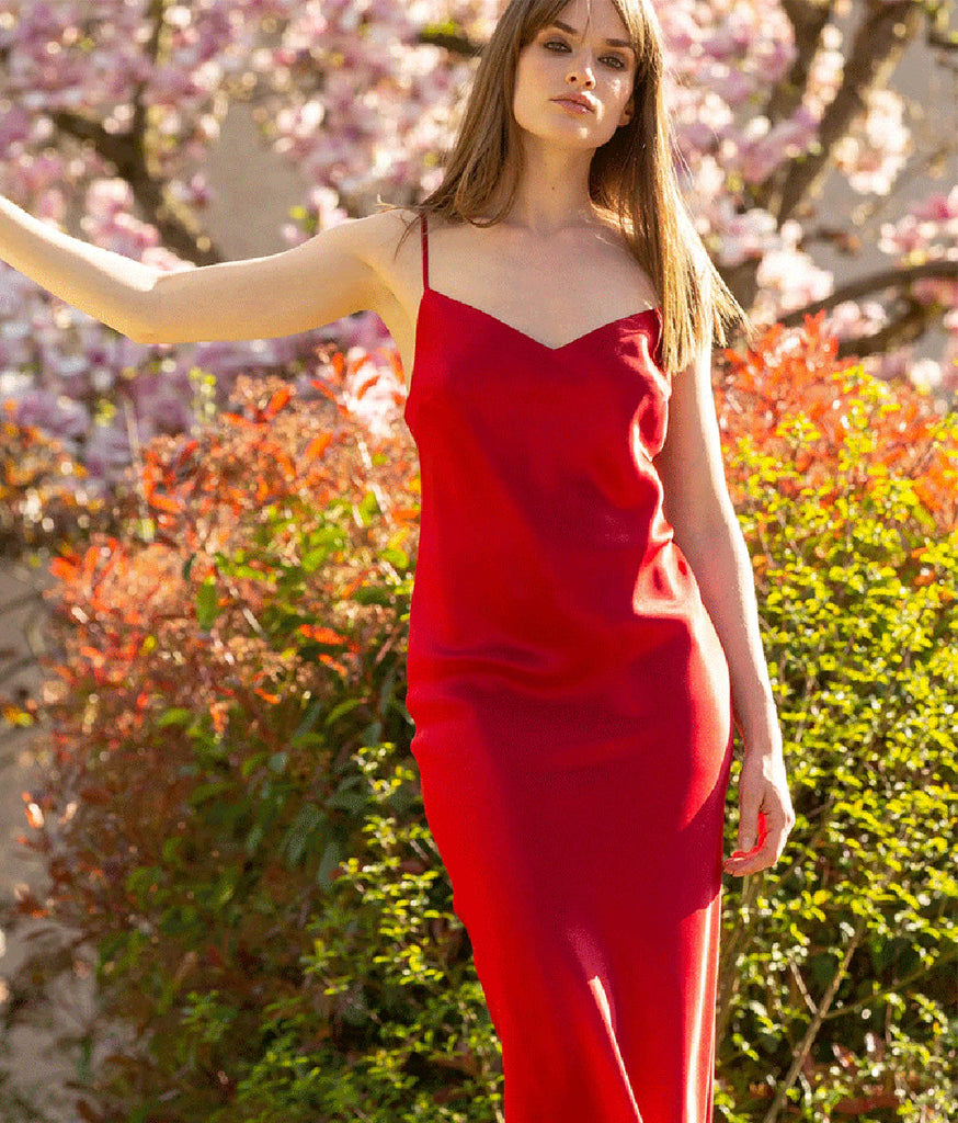 Model wearing long plain silk chemise, by Marjolaine.