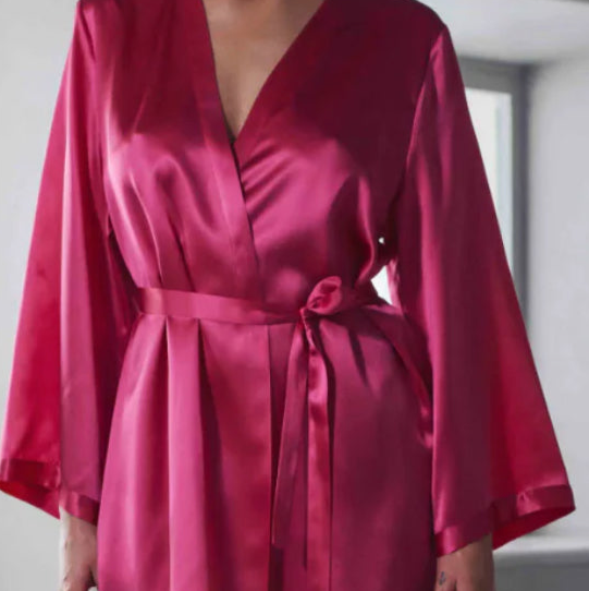 Marjolaine 'Brooke' Magenta Short Silk Robe | Sandra Dee