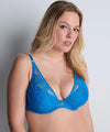 Plus size model wearing 'Love Soul' Blue Push-Up Bra, by Aubade (front view).