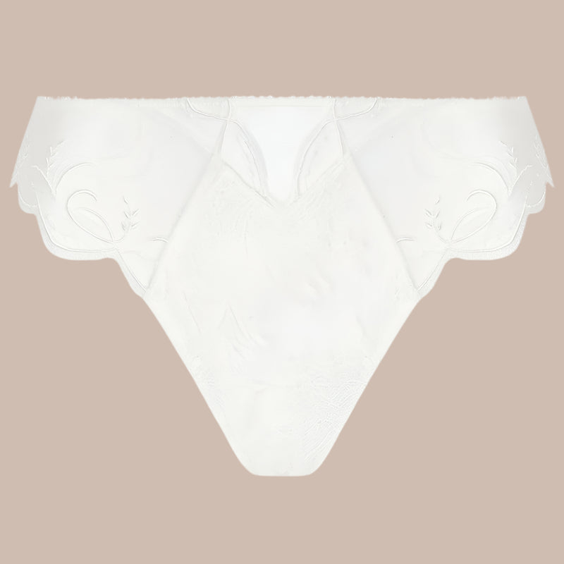 'Bellissime Amour' Ivory Italian Brief, by Lise Charmel (pack shot, front view).