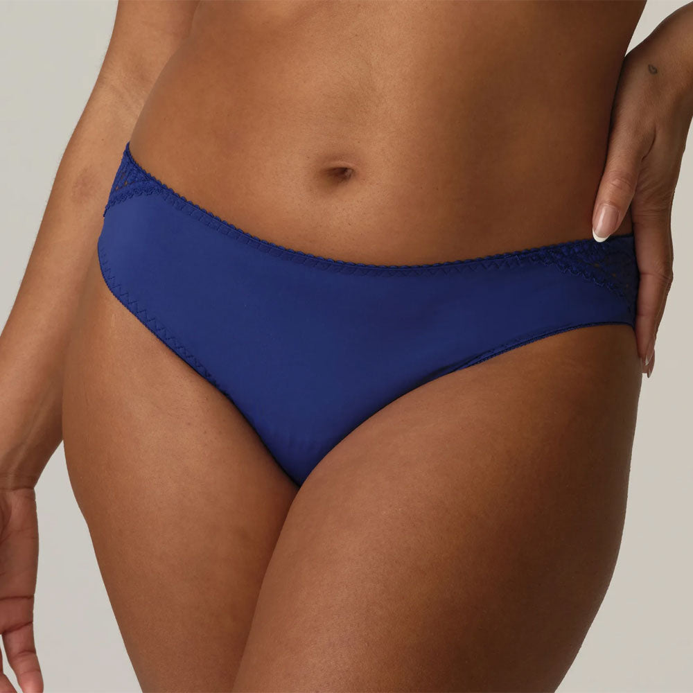 Model wearing PrimaDonna 'Montara' Lazuriete (Cobalt Blue) Rio Brief.